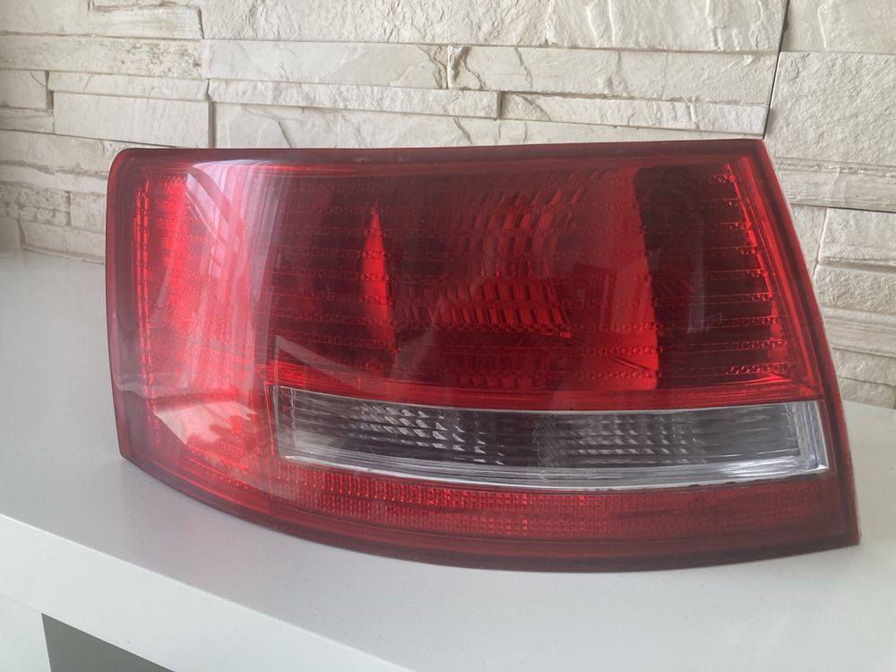 Lampa lewy tył Audi A6 C6 sedan