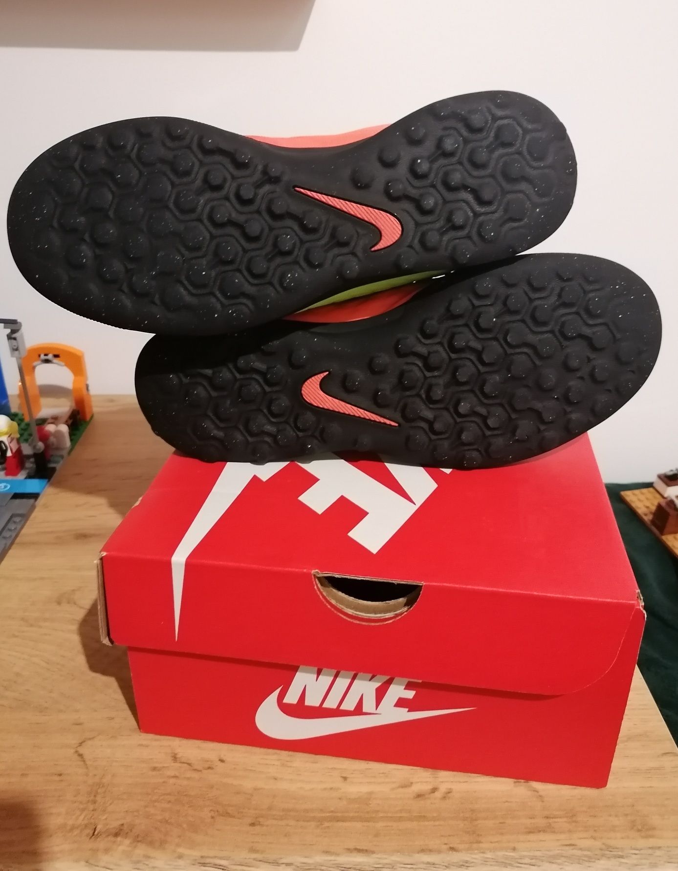 Halówki chłopięca Nike rozmiar 36 (23,3)