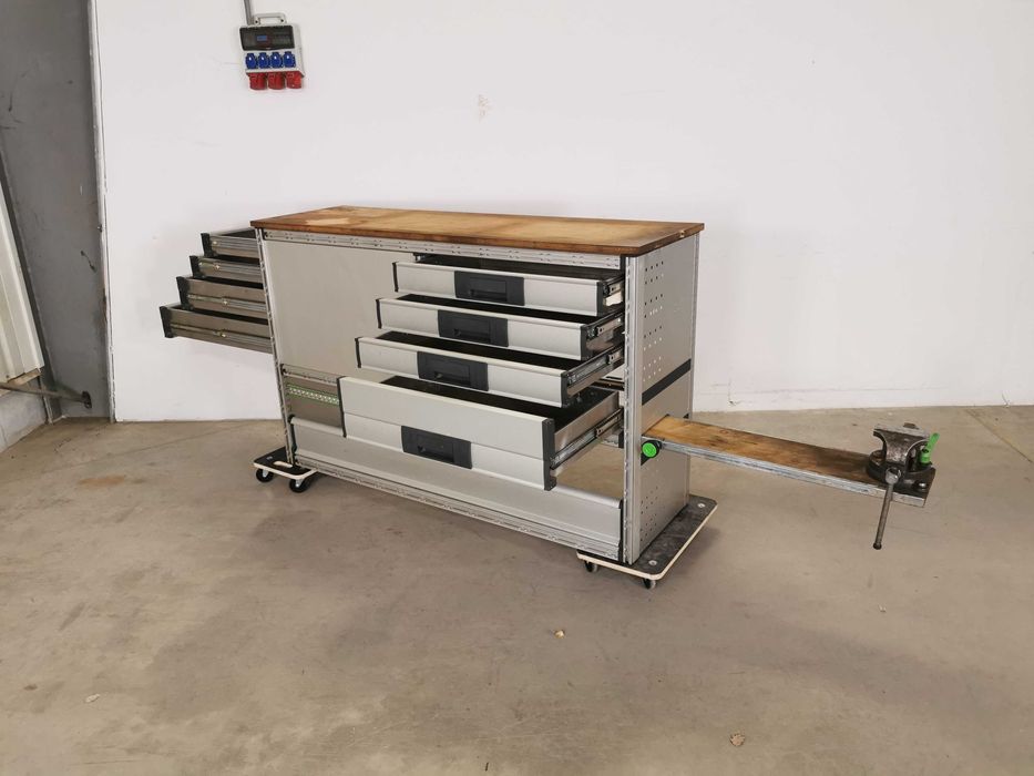 Zabudowa serwisowa warsztatowa regał samochodowy serwisowy BOTT STÓŁ