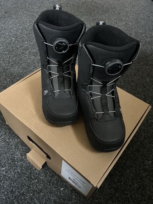 Dzieciece buty snowboardowe Bataleon 22.5cm