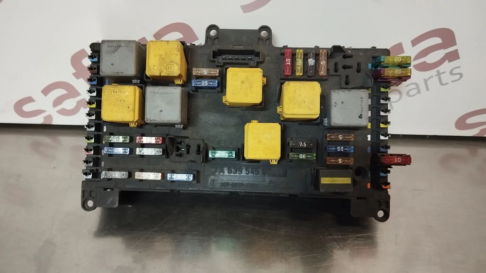 CAIXA DE FUSIVEIS MERCEDES VITO W639 REF. 518878103 A6395450801