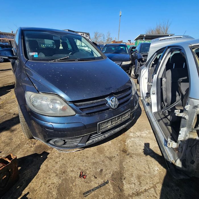 Golf 5 V Plus 2006r 1.6b+g 75kw tylko części