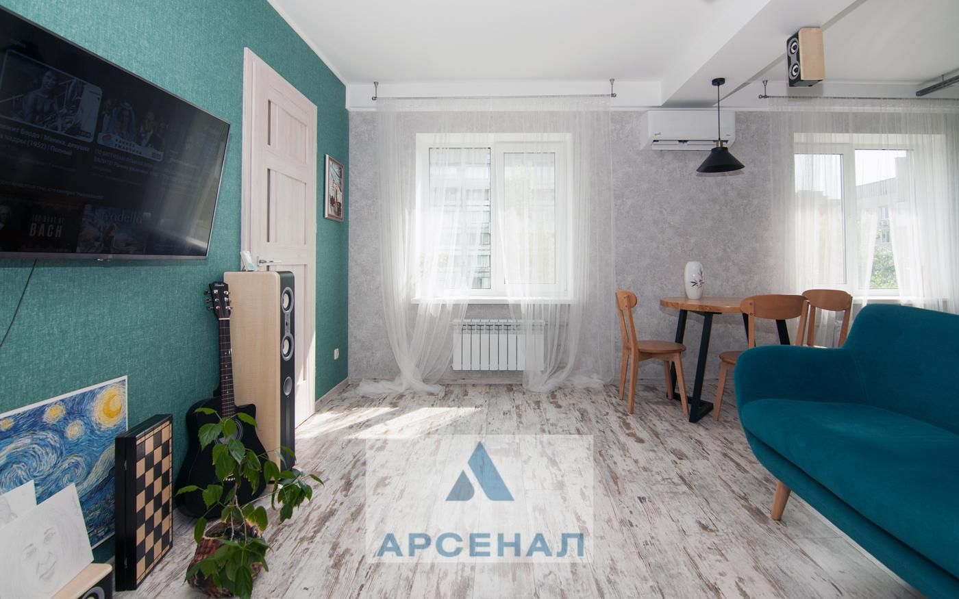 3-х кімнатна квартира з видом на р. Дніпро