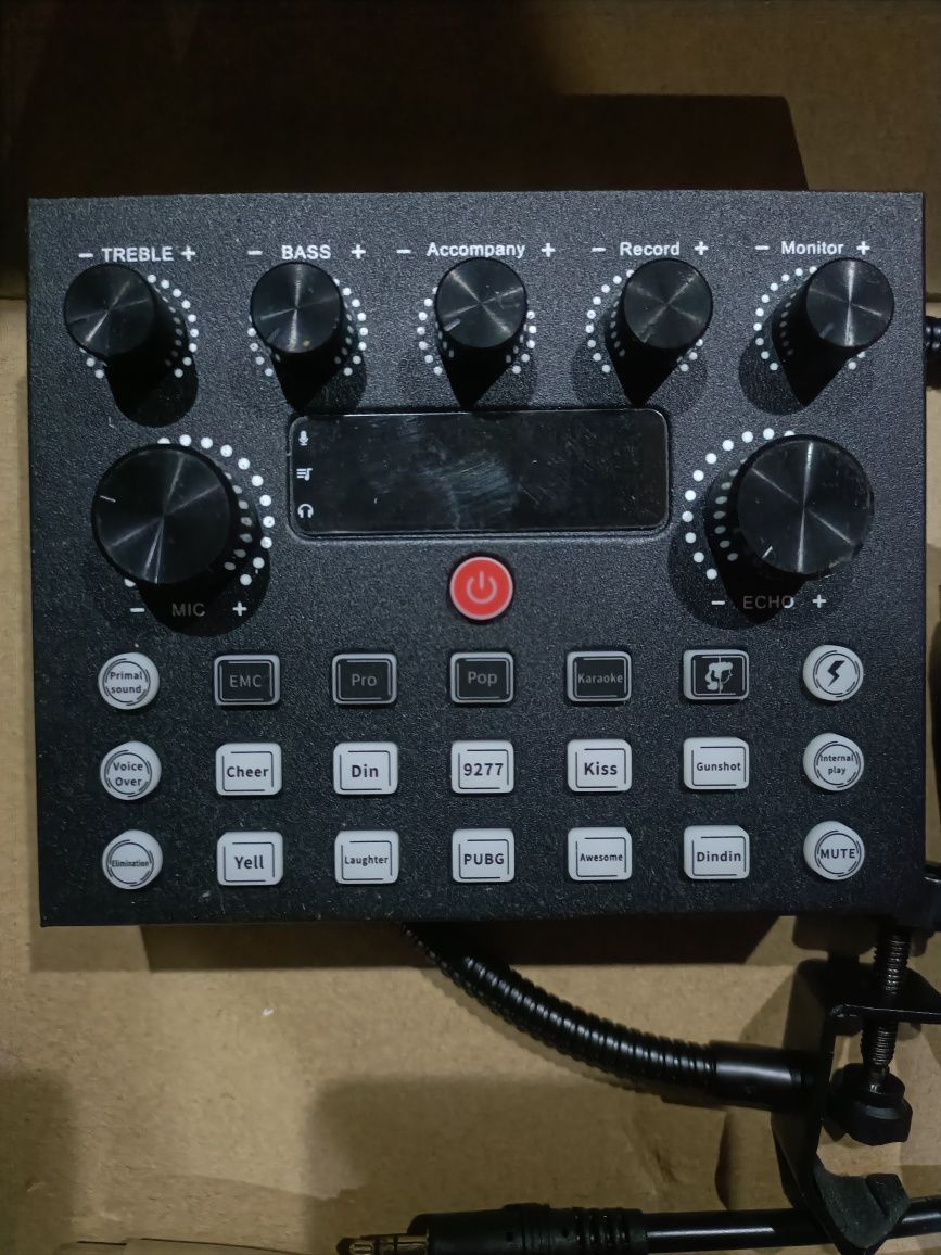 Microfone Podcast c/acessórios