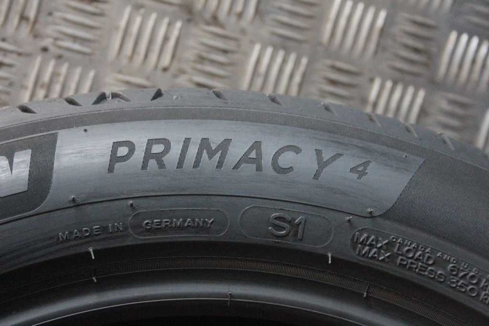 215/55/17 Michelin Primacy 4 S1 215/55 R17 94V  2020/21r