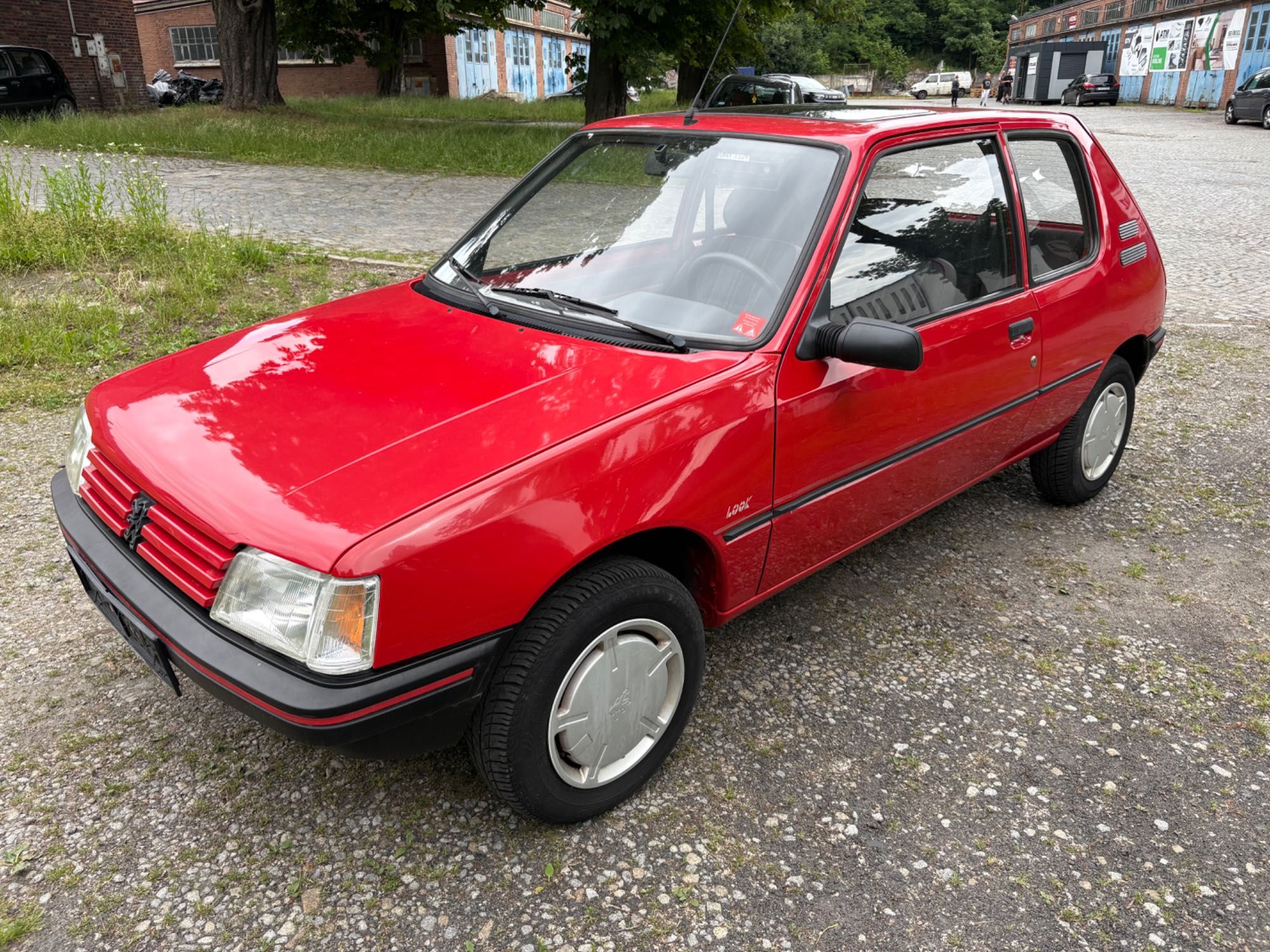 Peugeot 205 super stan i mały przebieg 60 tyś km