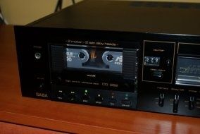 Кассетный проигрыватель Saba CD262