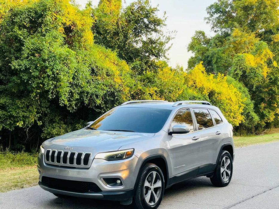 Jeep Cherokee Limited      2019