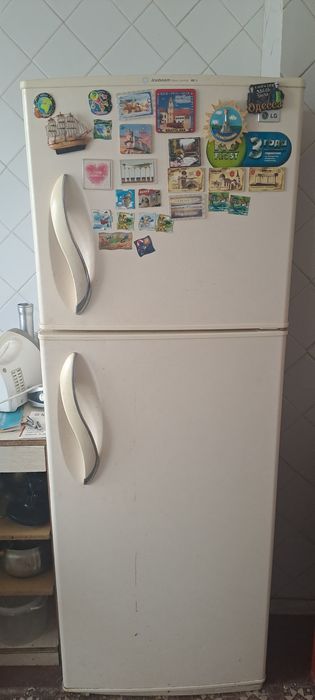 Продам 4 комн квартиру Лазурный