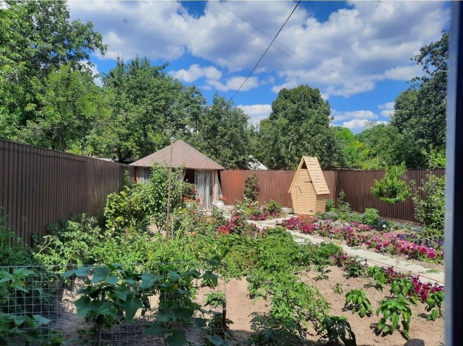 Продам часть дома в центре города