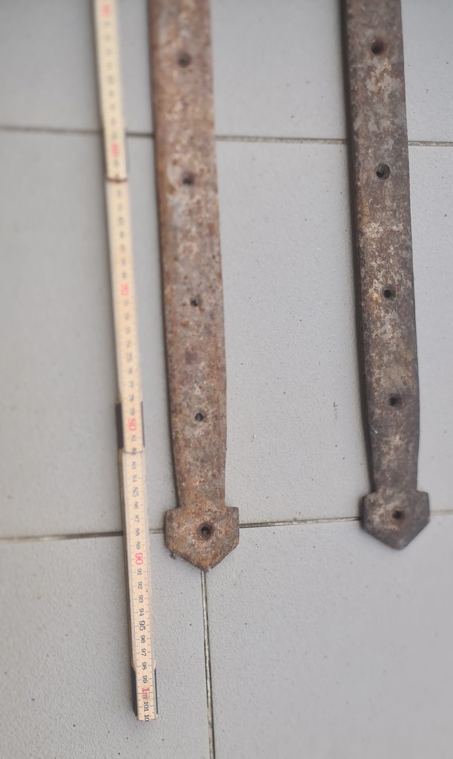 Dobradiças antigas