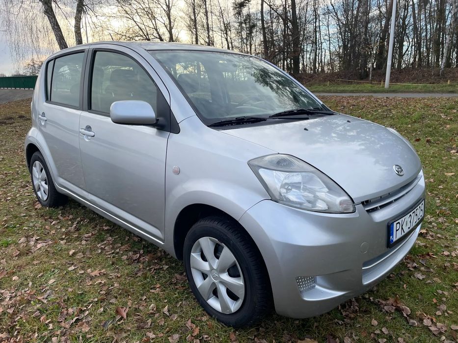 Daihatsu Sirion Pierwszy właściciel w PL, nowe opony, nowy akumulator.