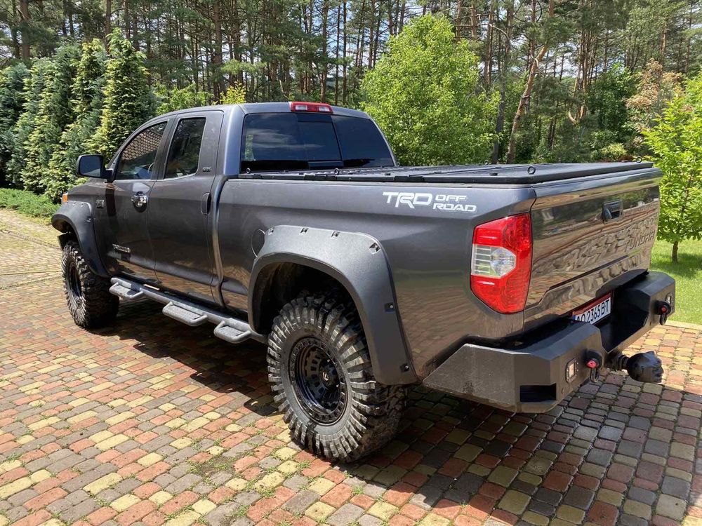 Toyota Tundra 5,7 TRD OFF ROUD