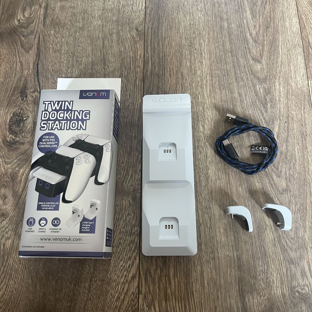 Stacja do ładowania padów ps5 podwójna twin dock venom