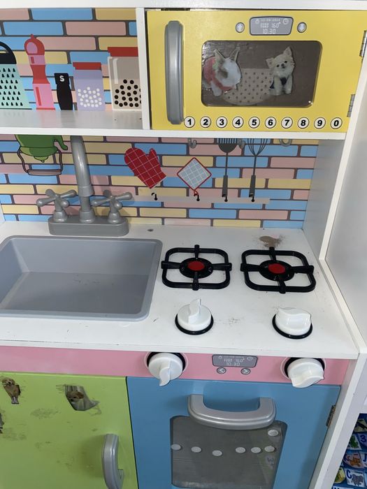 Терміново !!Дитяча кухня деревʼяна  +каса , посуд, овочі іграшкові