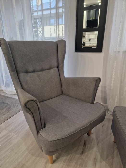 Fotel uszak z podnóżkiem