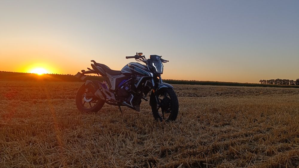 Мотоцикл геон CR6S 250 в чудовому стані