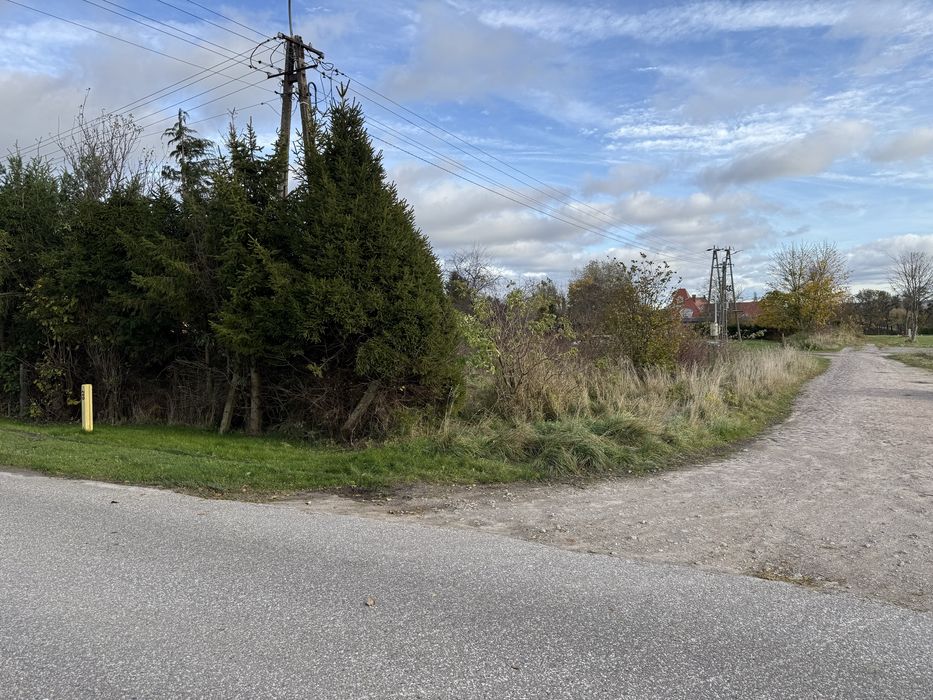 Działka na sprzedaż