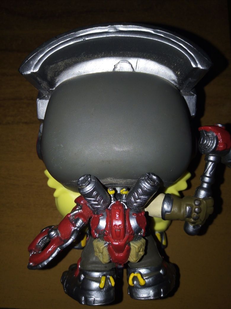 Фігурка FUNKO POP із серії "Overwatch" Торбйорн