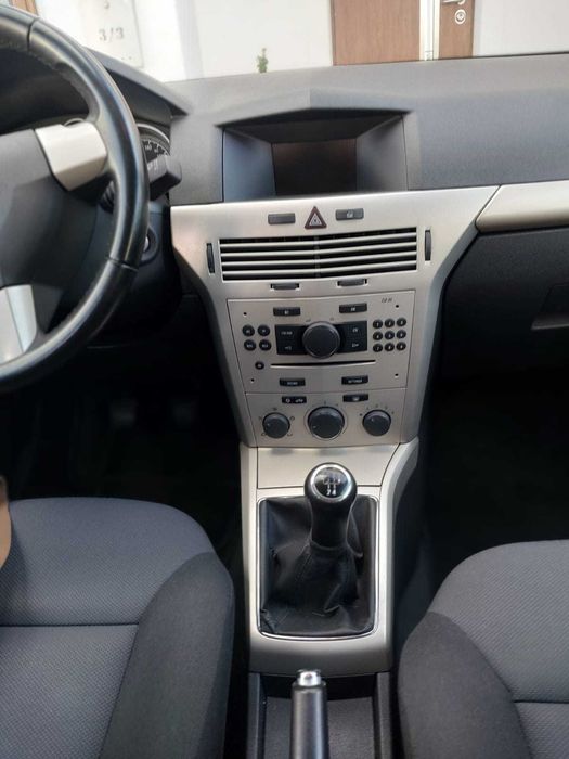 Opel Astra H 1,4 B nowy rozrząd, niski przebieg 153 tysiące. ZAMIANA