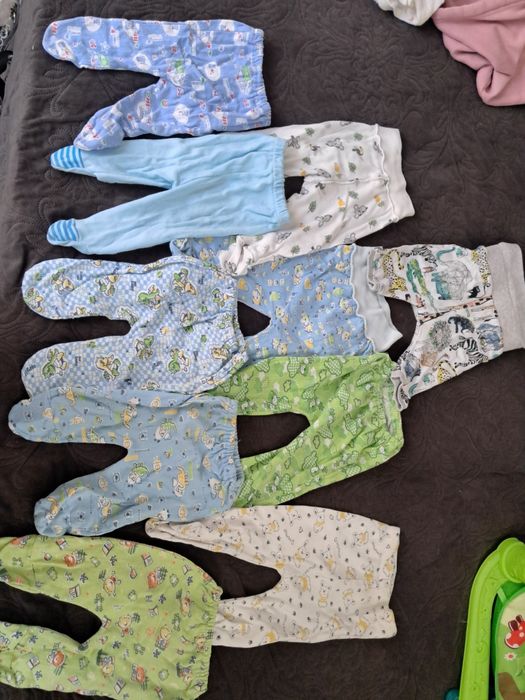 Повзунки дитячі по 30 грн є теплі