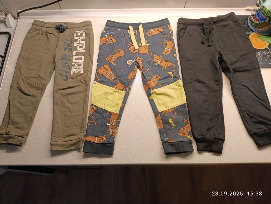 Spodnie dla chłopca rozmiar 98