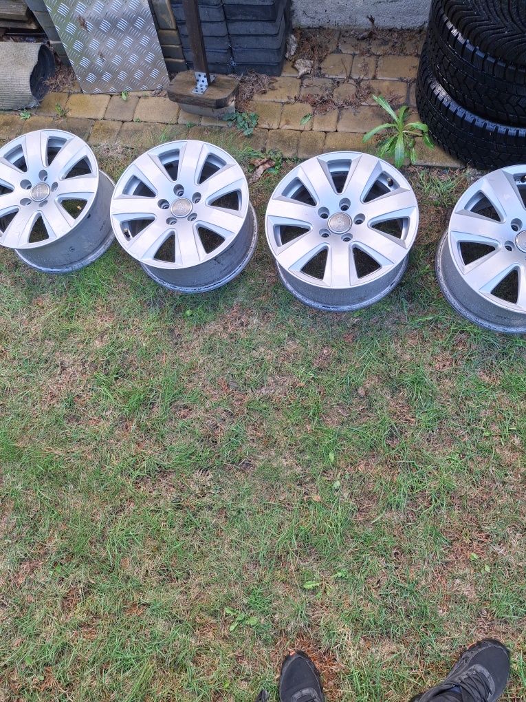 Felgi aluminiowe ŕ16 audi