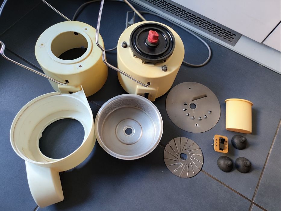 Запчастини для  соковижималки свп-2у4,