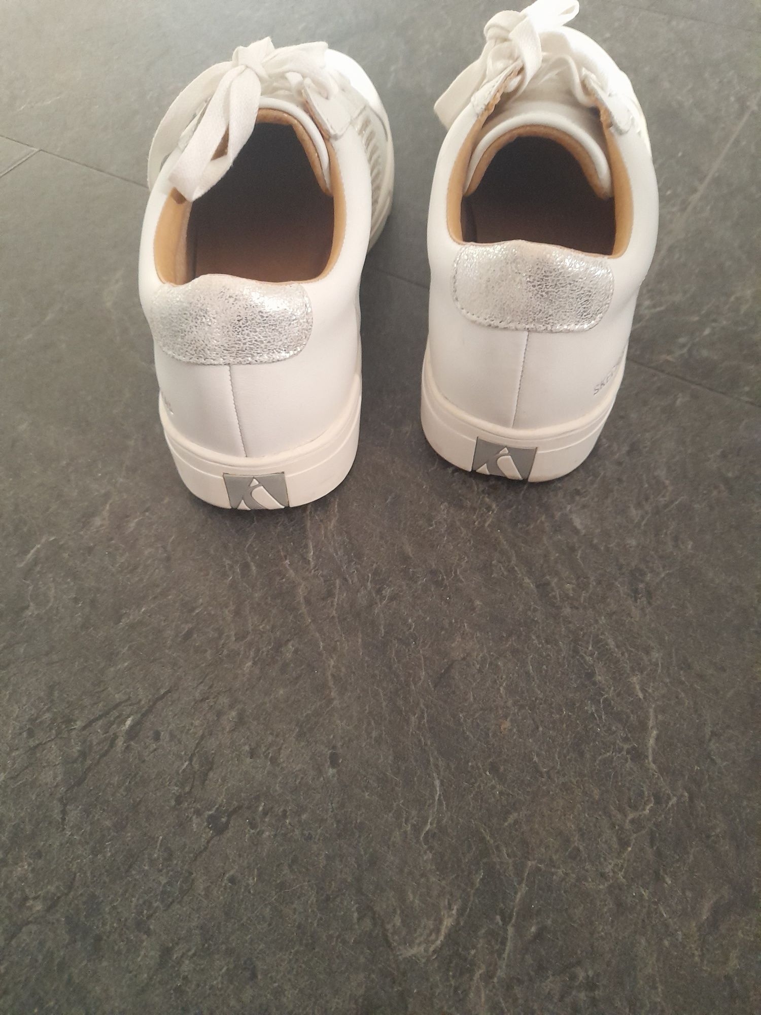 Adidasy  Skechers