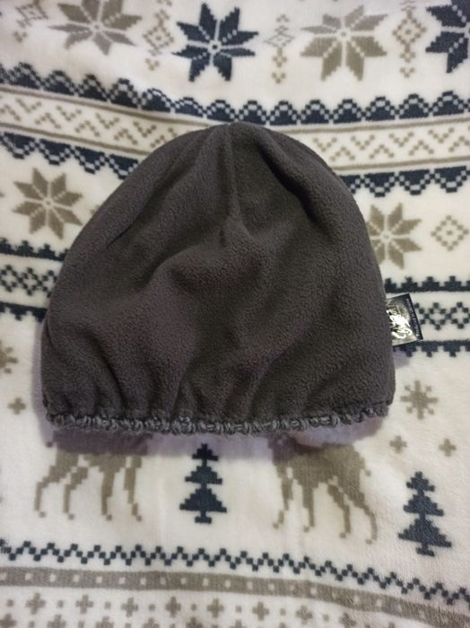 Жіноча зимова шапка