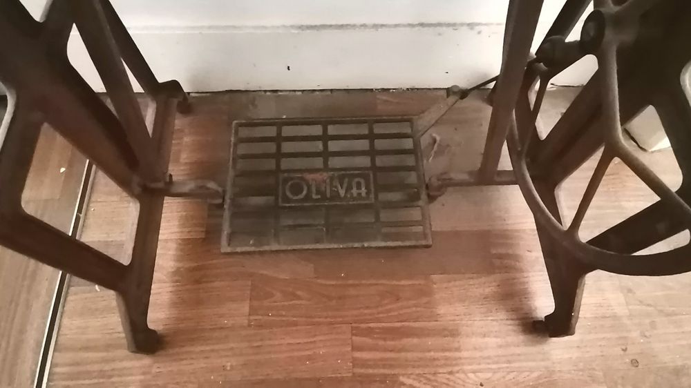 Móvel máquina costura