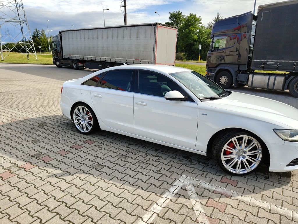 Audi A6 S-Line biała perła