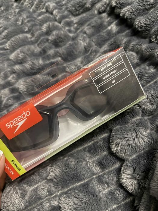 Okularki pływackie Speedo Aquapulse Pro Silver – stan bardzo dobry