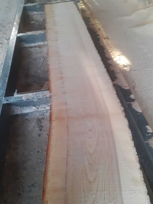 Добрий день.Подам дошку ясеня.ДОШКА СИРА.