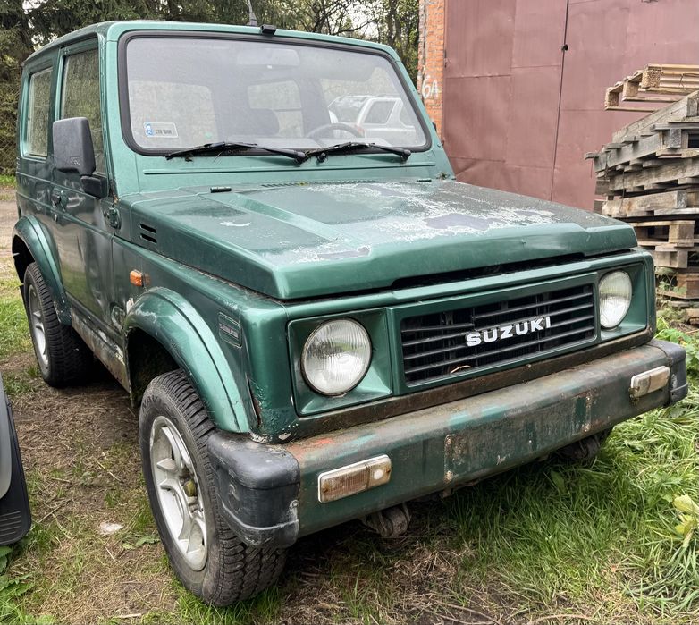 Suzuki Samurai SJ410/413 -mamy wszystkie części. Cena za silnik.