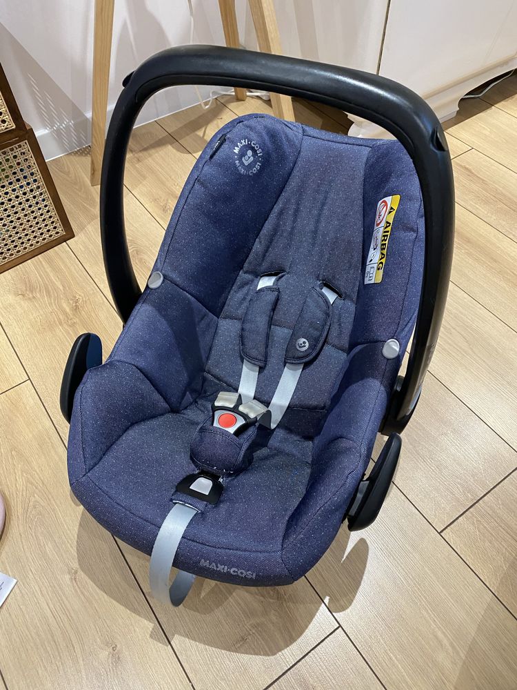 Fotelik Nosidełko Maxi Cosi BabyFix isofix zestaw