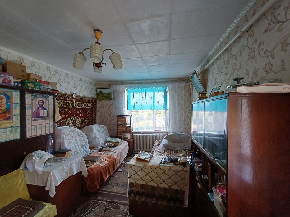 Продається 1кім.кв. в центрі