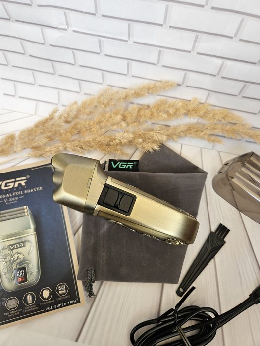 Електробритва VGR 349 шейвер гоління три леза професійна
