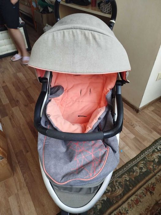 Продаю  коляску дитячу