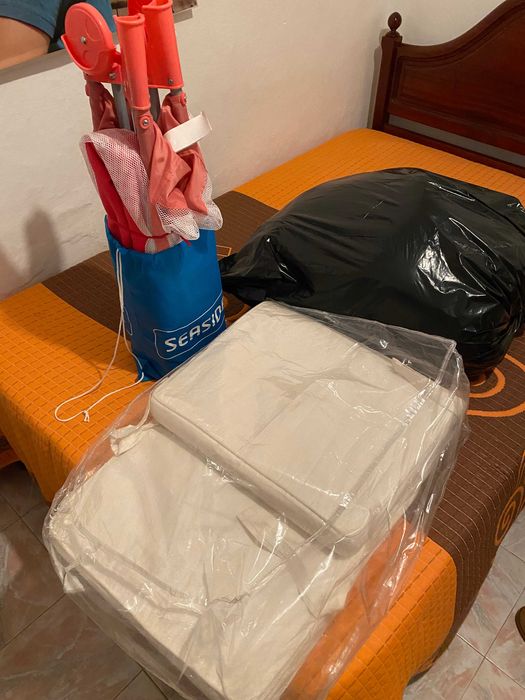 Cama de viagem Zippy e colchão de mola