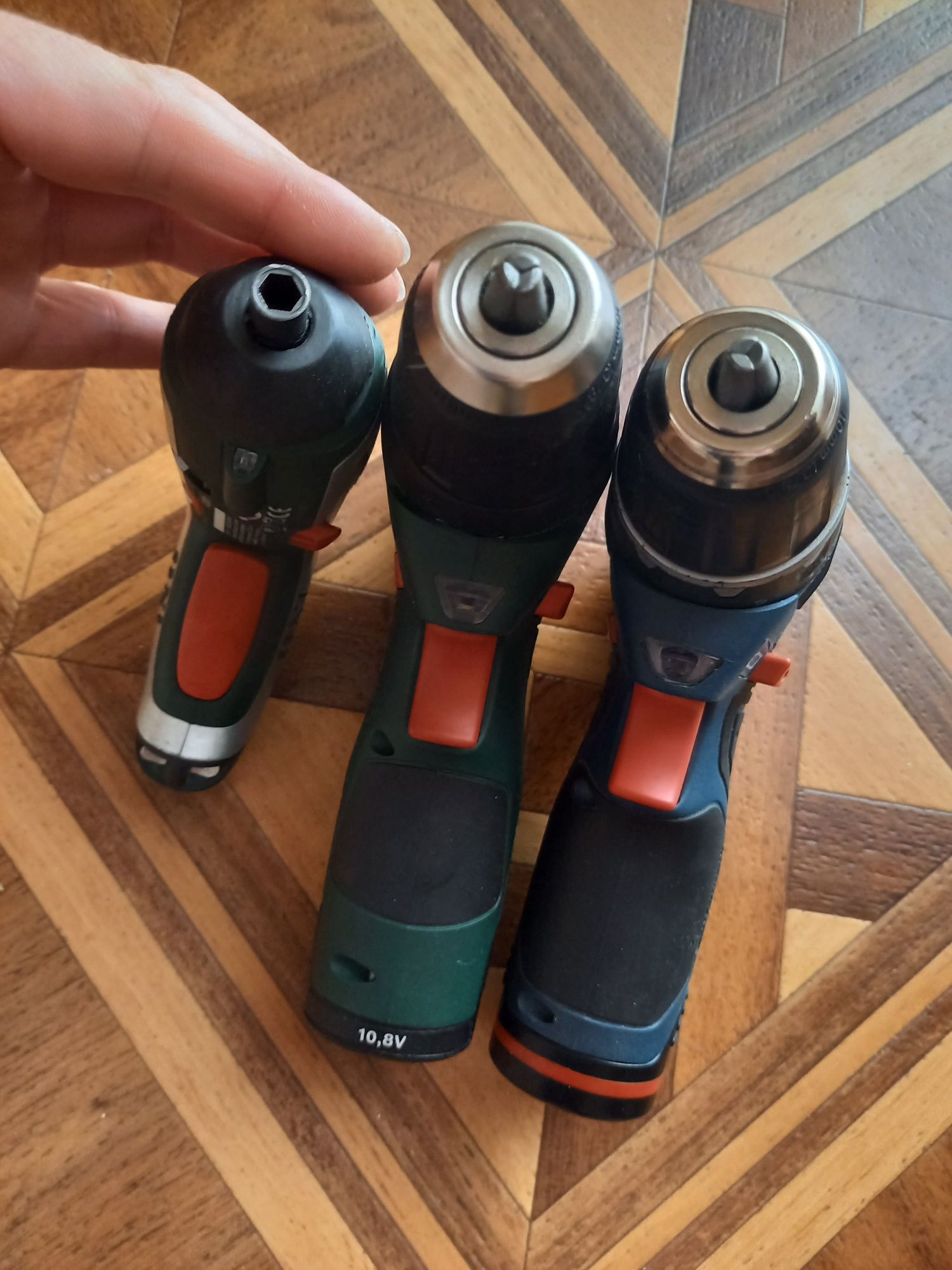 Шуруповерт BOSCH