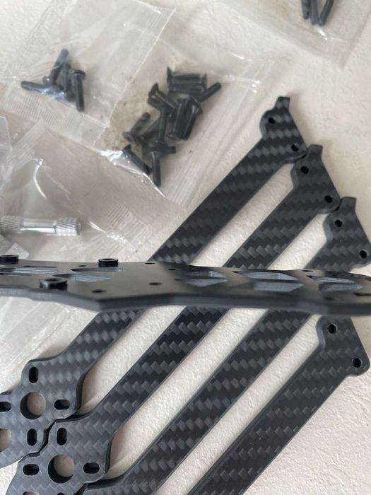 Рами до  FPV дронів , комплектуючі