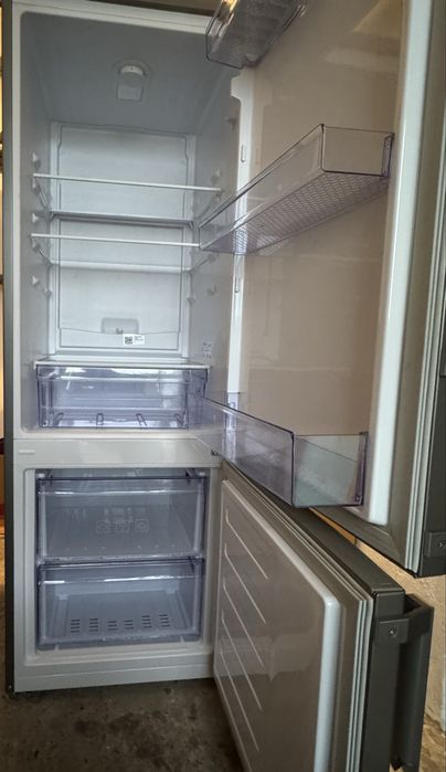 Sprzedam lodówkę Beko