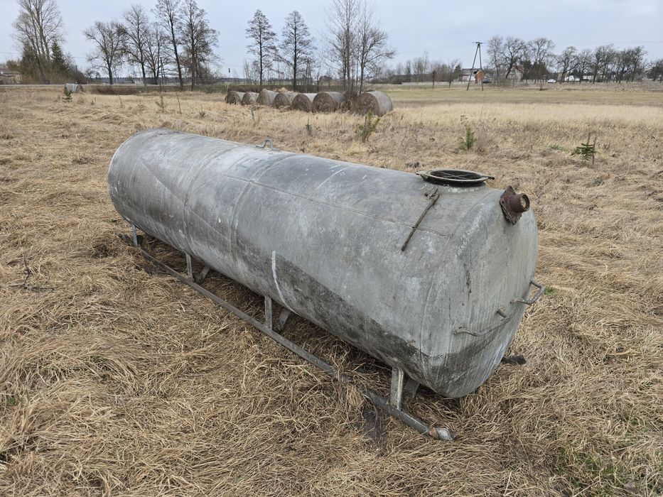 Beczka zbiornik ocynkowany 2000l używana