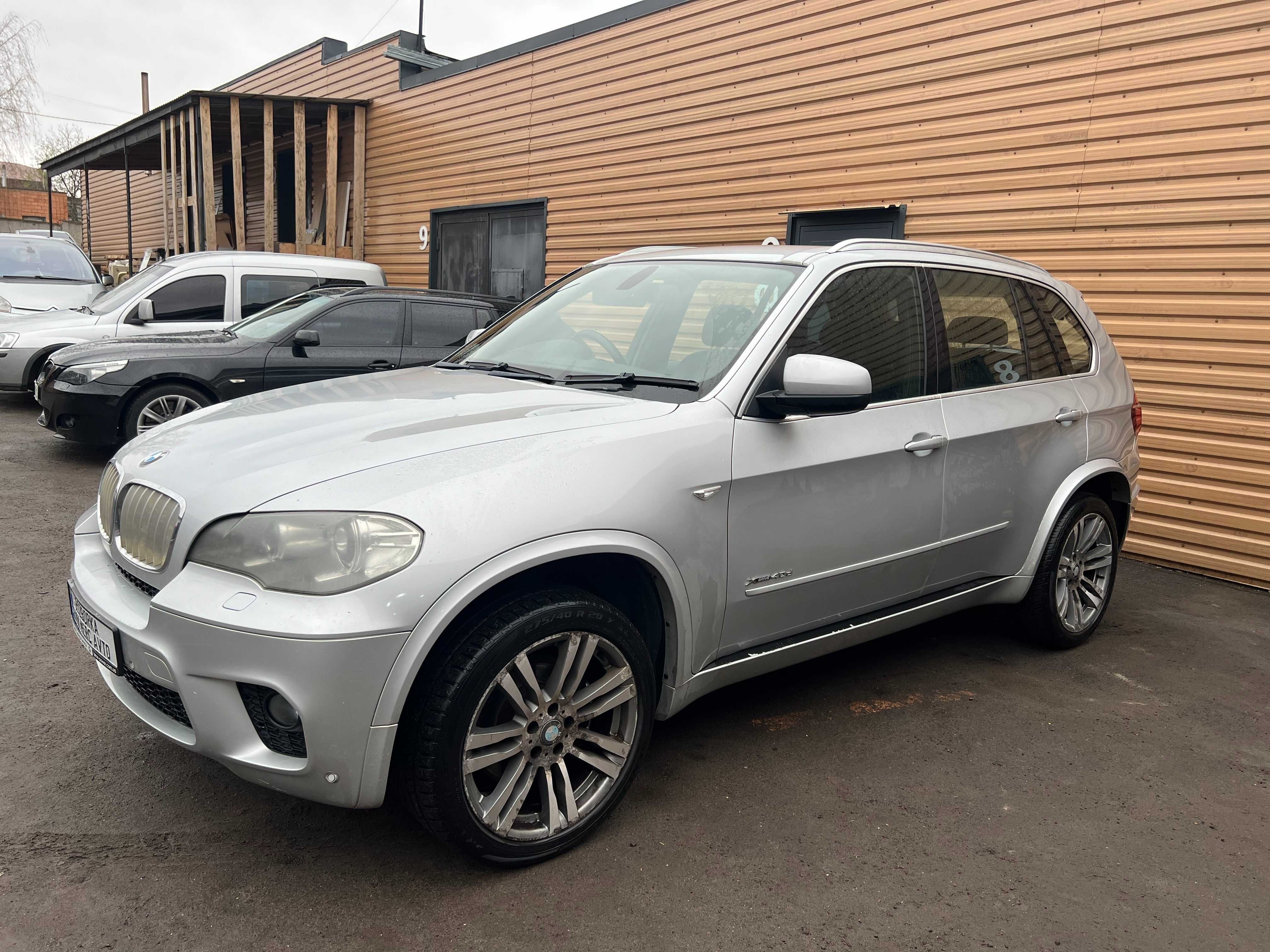 Передний М бампер BMW X5 E70 задний M обвес БМВ Х5 Е70 Пороги обвіс