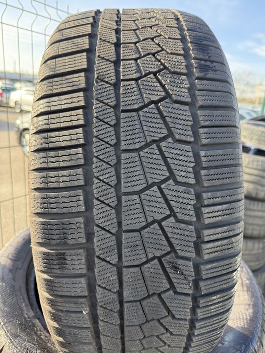 Продам комплект зимней резины Continental r21 275/50
