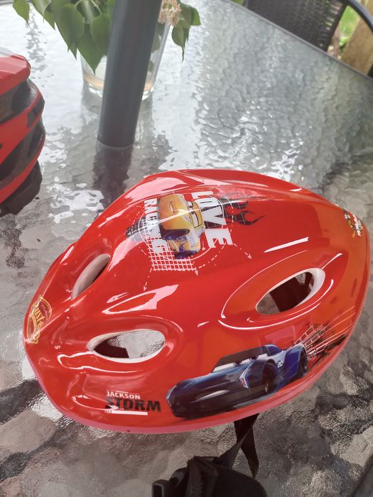 Kask disney cars