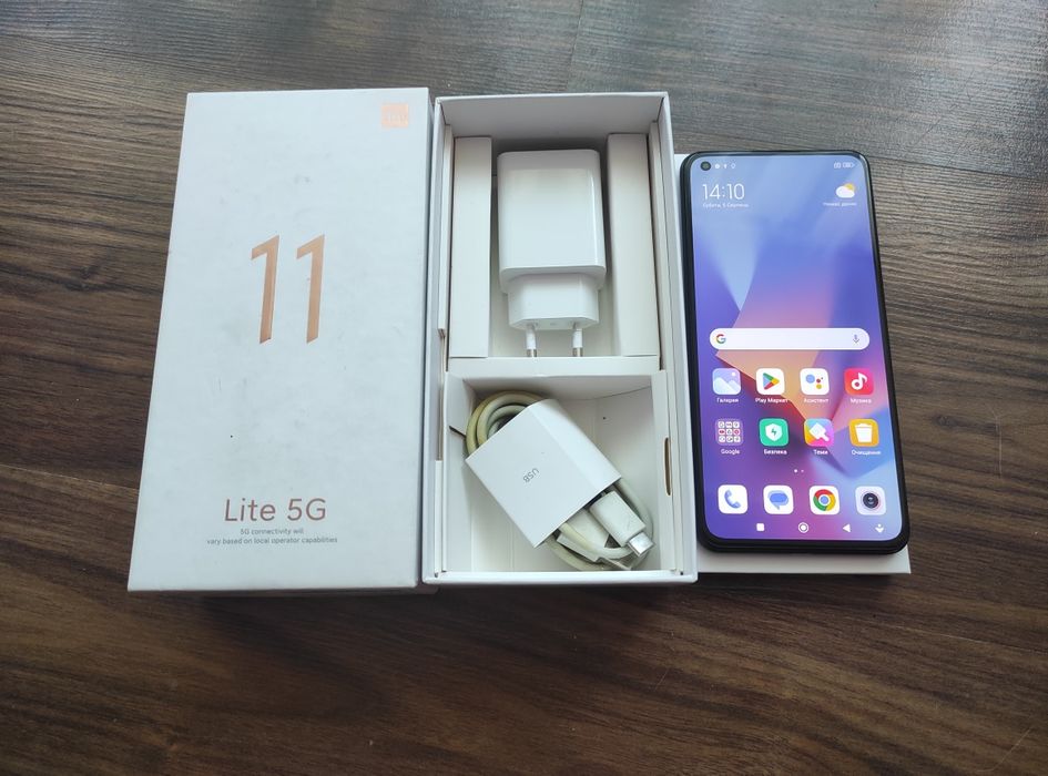 Mi 11 Lite 5G  8/128 Гб  NFC