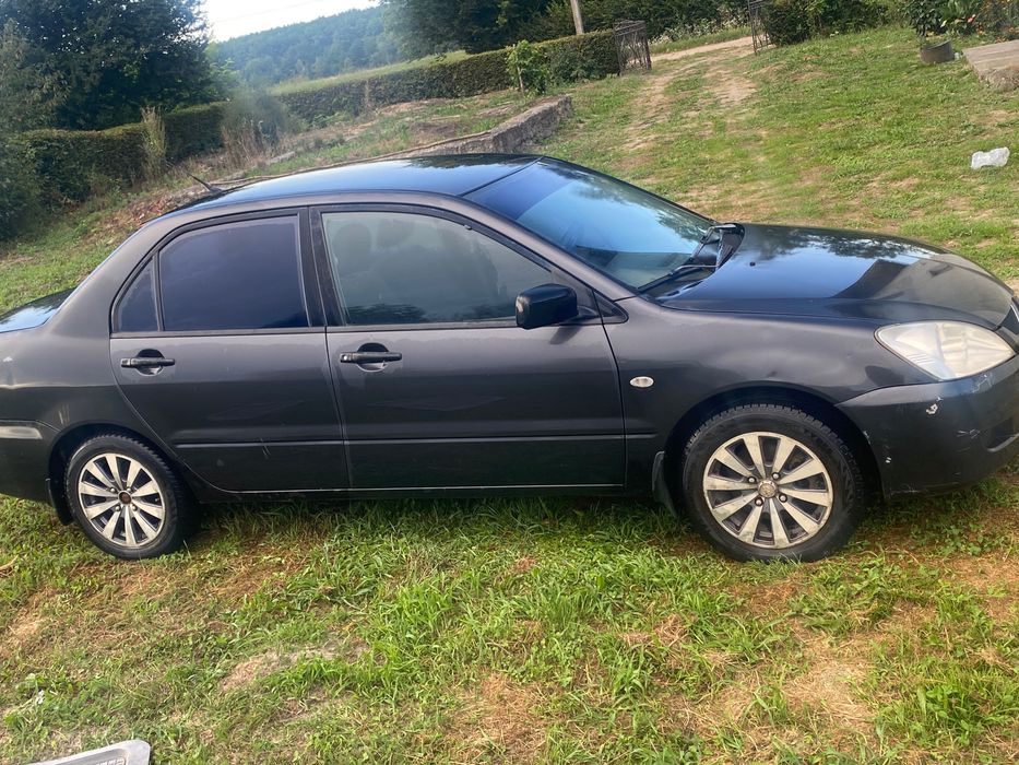 Mitsubishi lancer