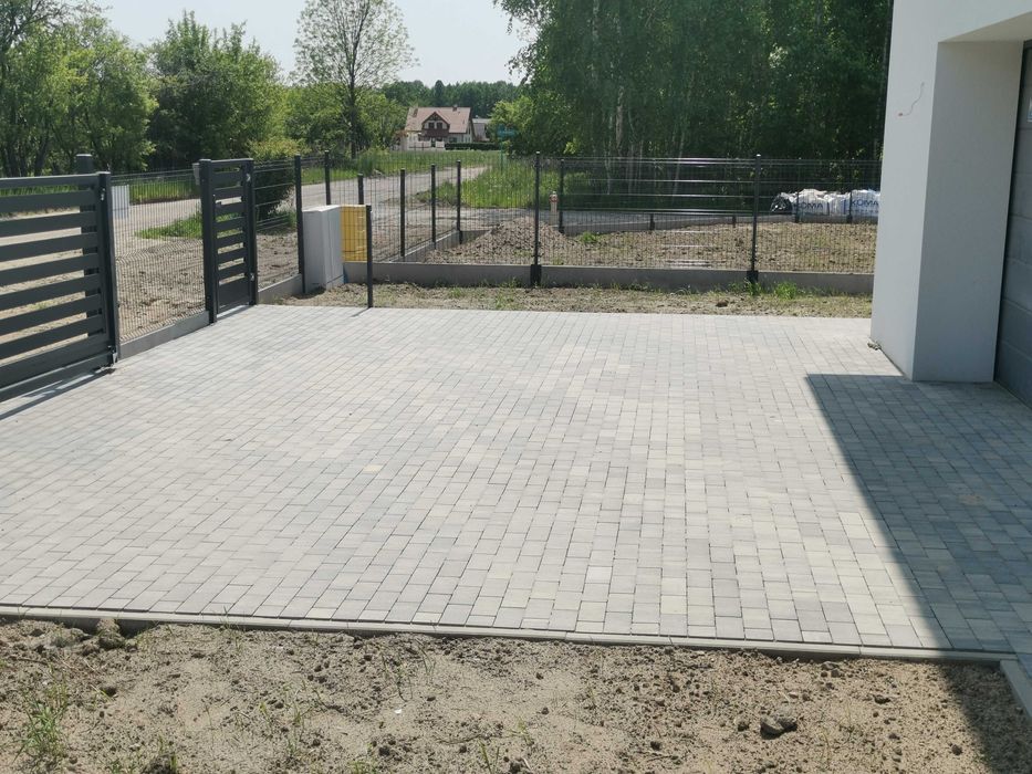 Transport,  usługi minikoparką, układanie kostki.